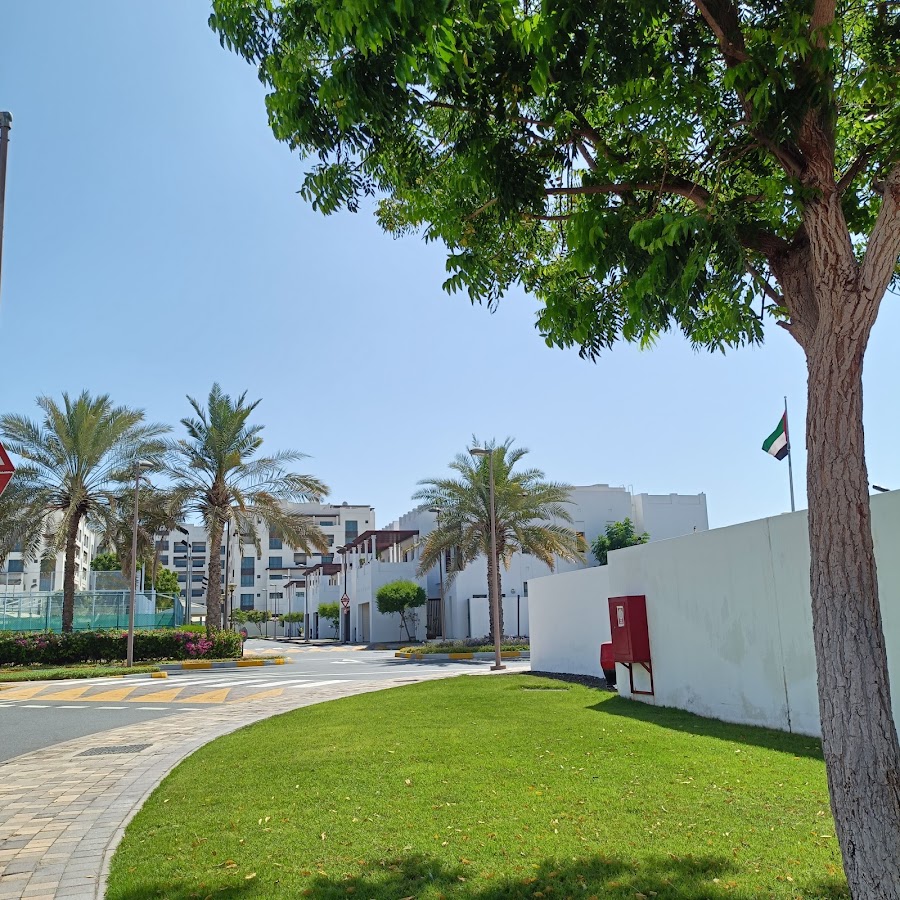 Al Bateen Park Tennis Court