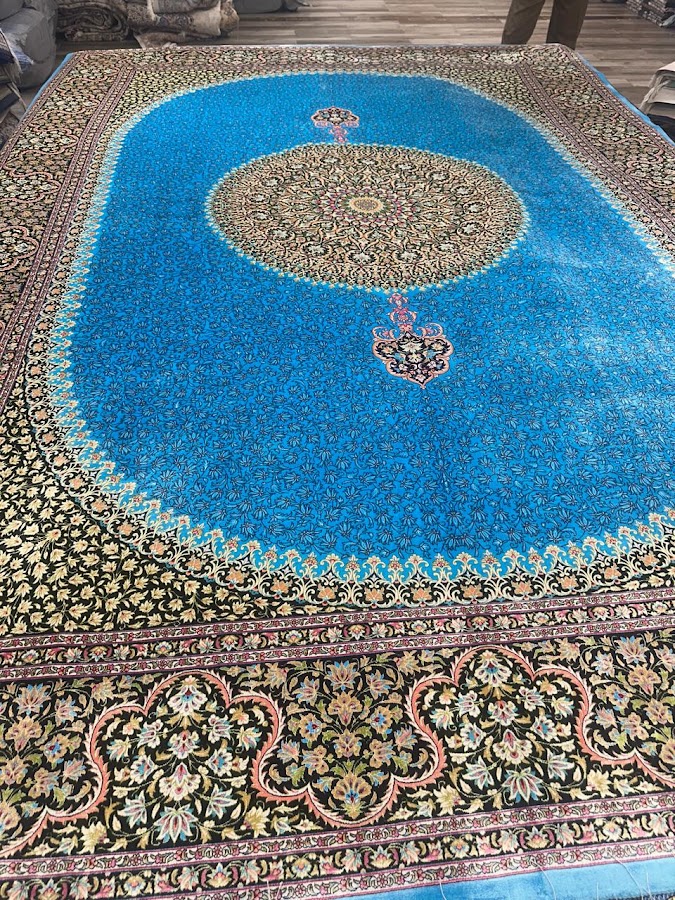 Saba Carpet Exhibition معرض سبأ للسجاد الإيراني والتحف القديمة