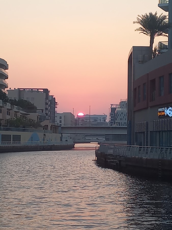 Al Zeina Sunset View Point