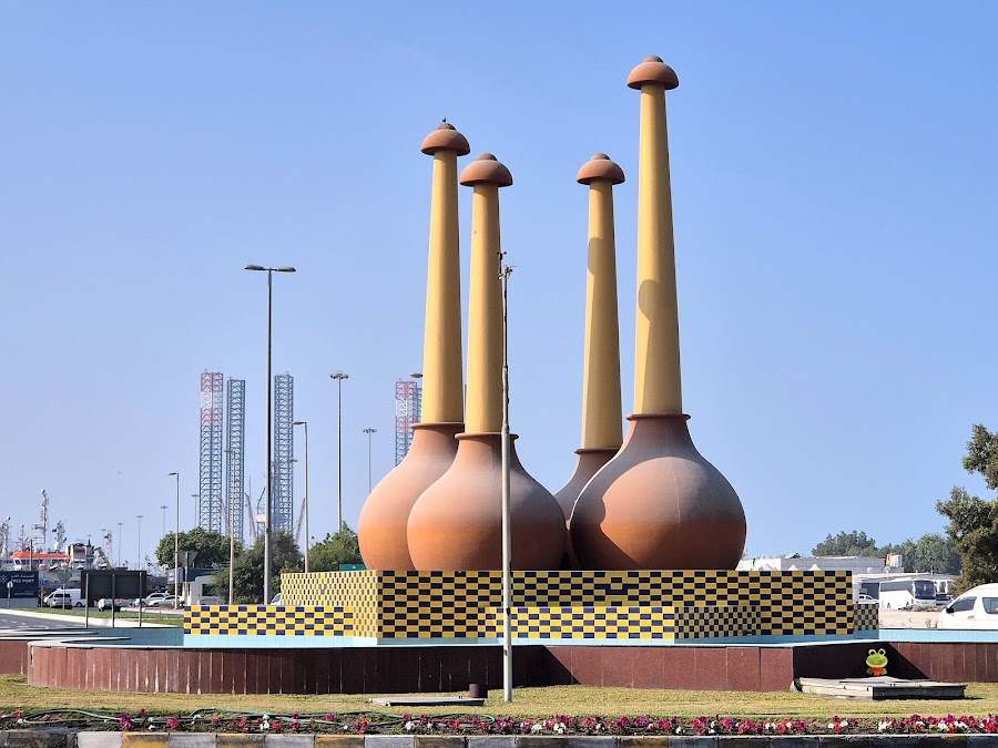 Roundabout Monument