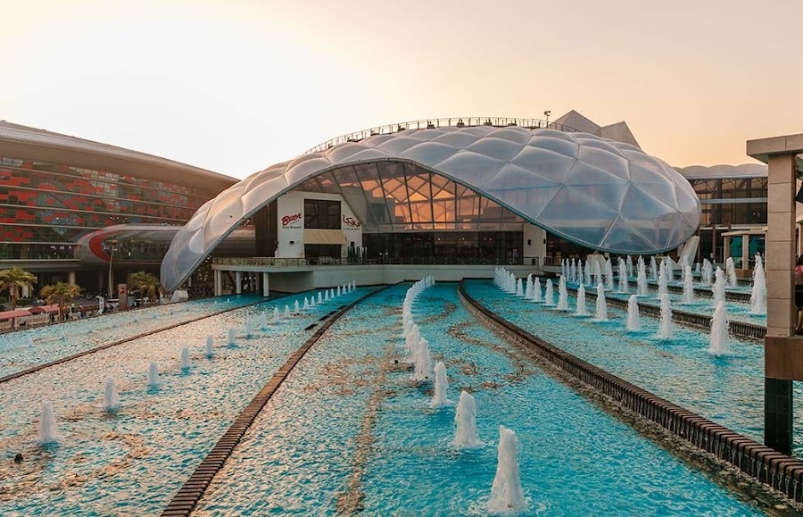 The Fountains - Yas Mall