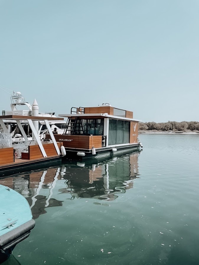 Rain Yacht Marine Tourism