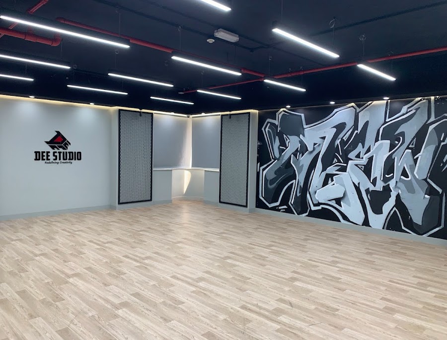 Dee studio