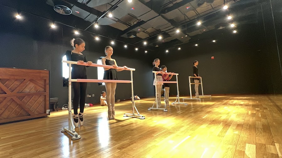 Yaxen Dance Academy
