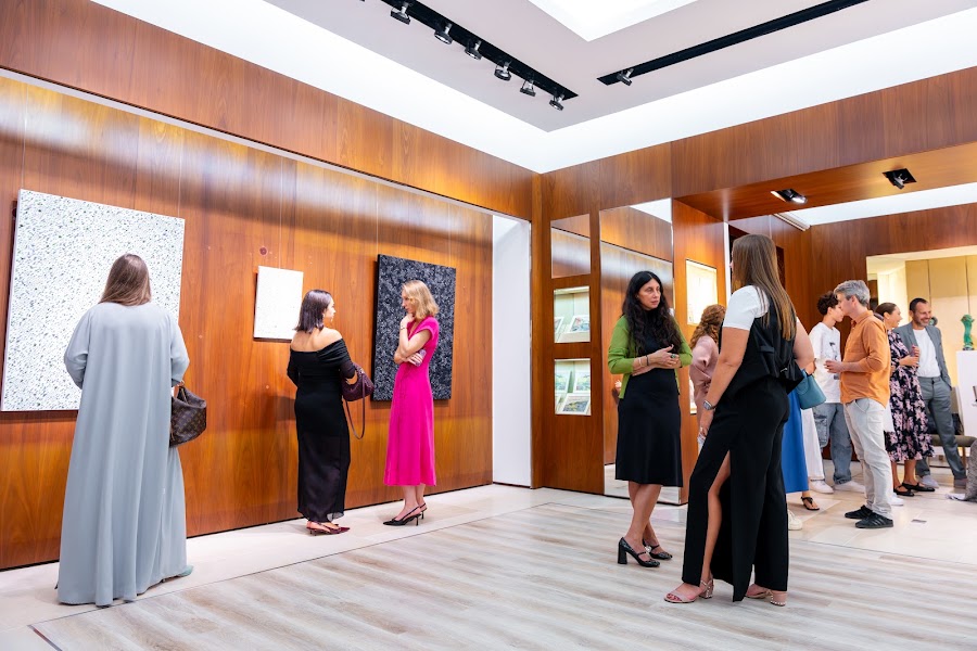 N2N Gallery
