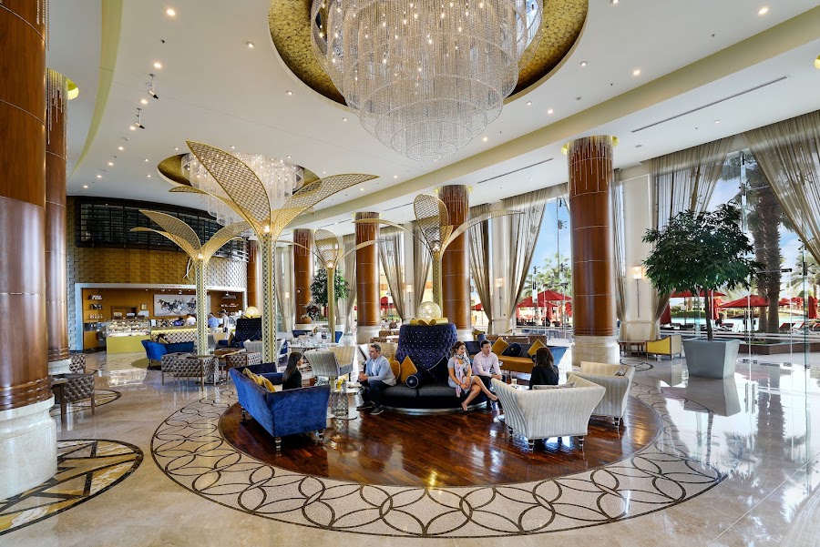 The Lounge Cafe