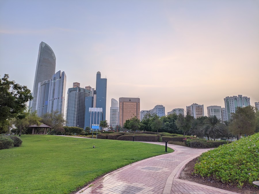 Abu Dhabi Corniche Park