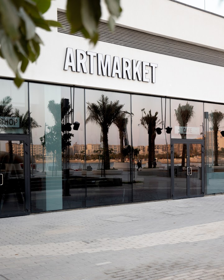 Art Market