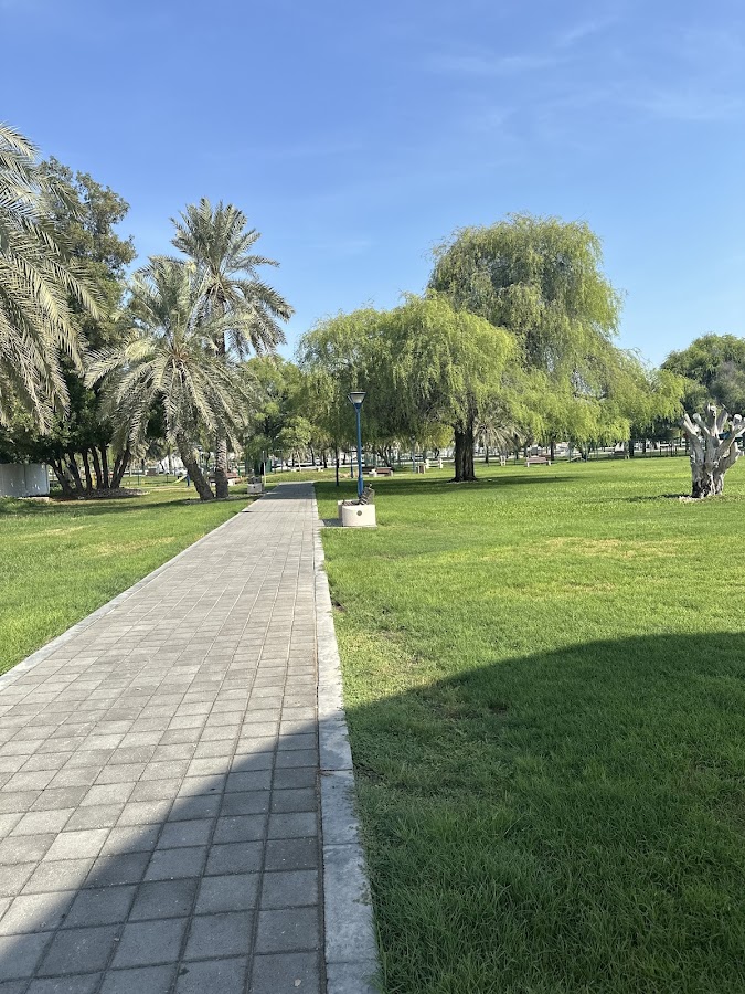 Khabeerah Big dog park