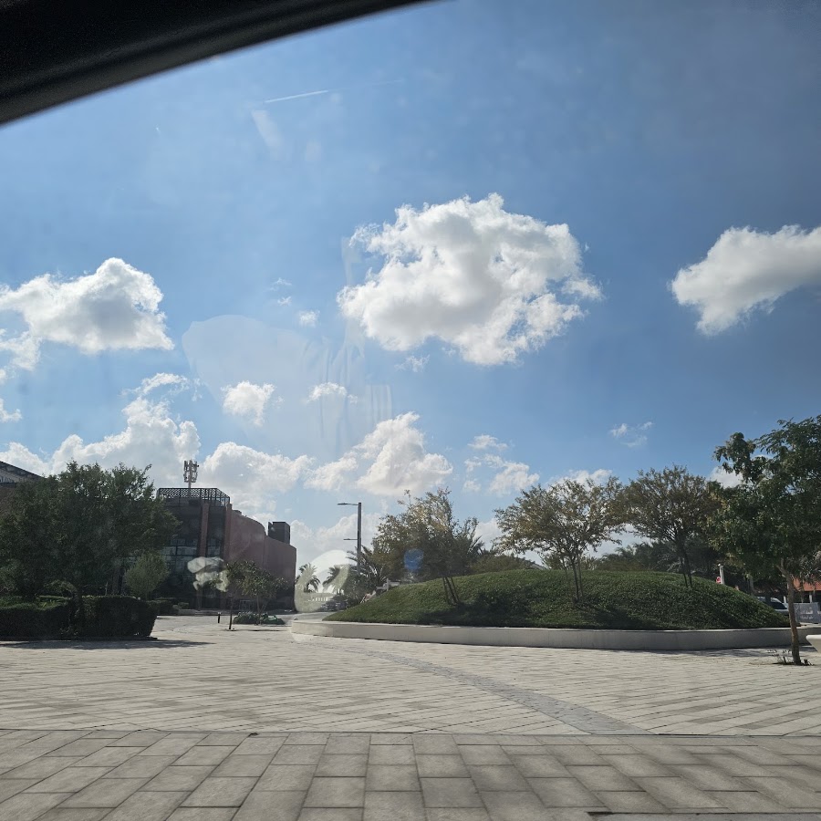 Central Plaza