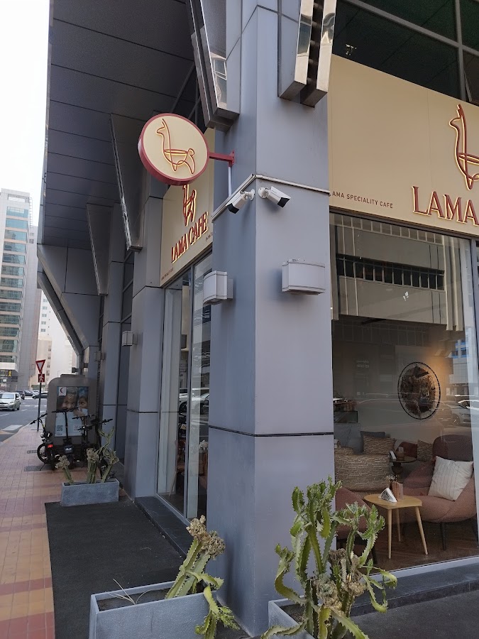 Lama Cafe