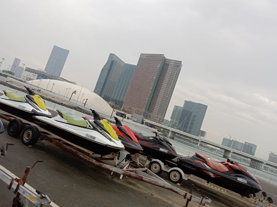 Al Raya Jetski and Houseboat Rental