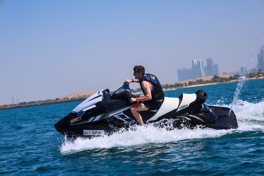 Waves Marine – Jet Ski Rental (Shangri-La Qaryat Al Beri)