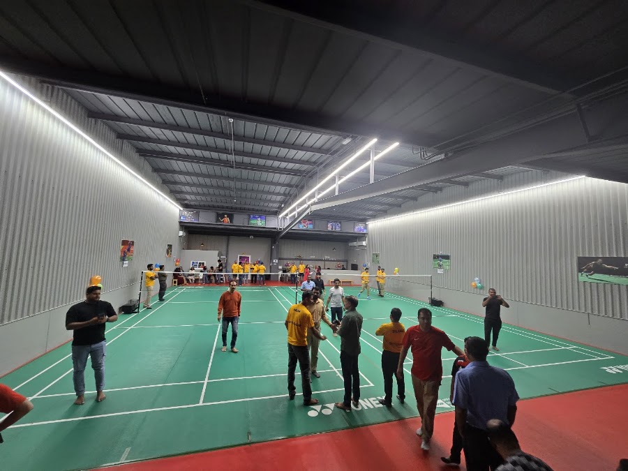 SHUTTLERS Al Ain (SAA) - Indoor Badminton Court