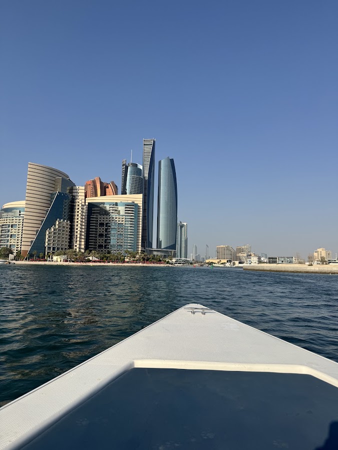 S.T. Marine Boat Charter س. ت. مارين لتأجير القوارب
