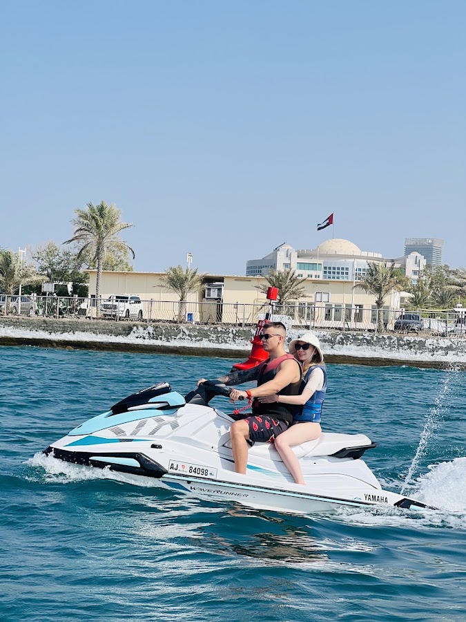 جيتسكي لالونا للالعاب الترفيهية Jetski Safari Abu Dhabi
