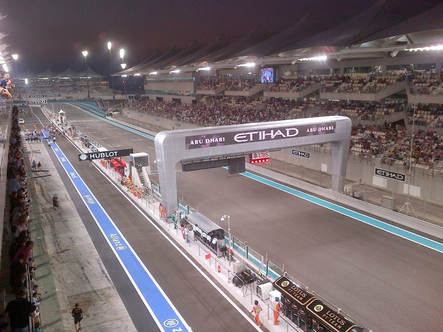 Main Pit / Paddock Building