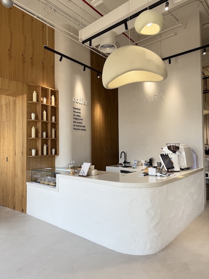 Aura Wellness - Studio & Cafe