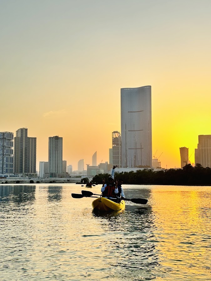 Seas Dolphin Kayak سيس دولفين للكياك