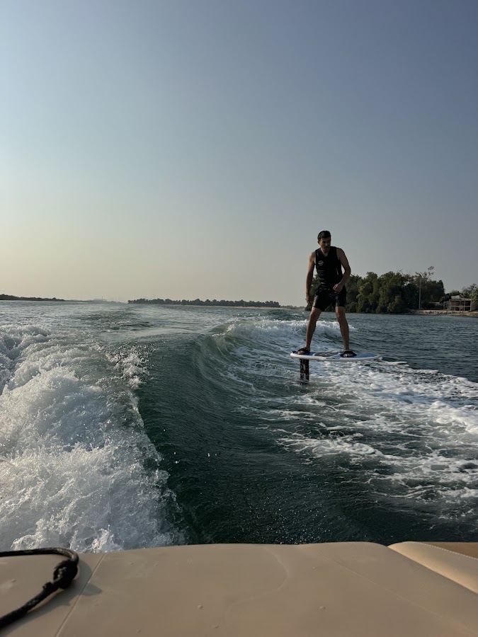 Wakesurf AD (Al Raha)