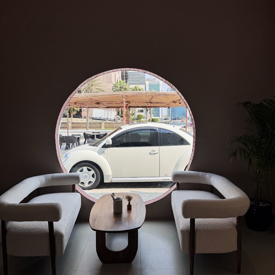 Yellow Door Cafe