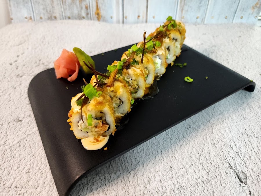 Bonzai Sushi & Sliders Restaurant
