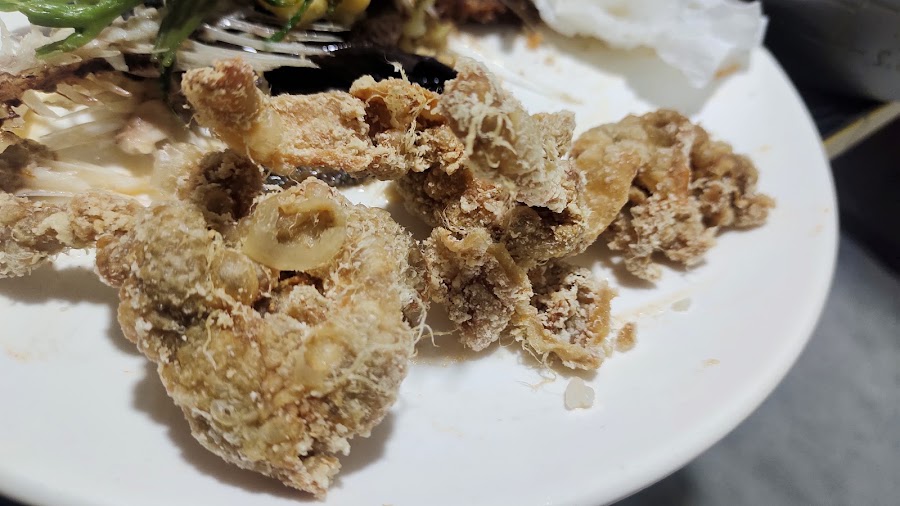 EAThans Lomi Restaurant & Bakery