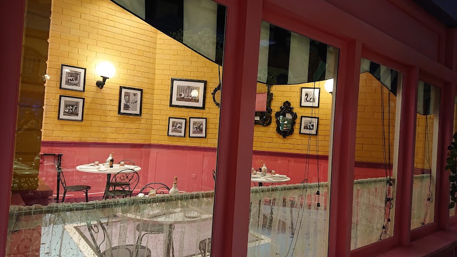 Bistro Le Pew
