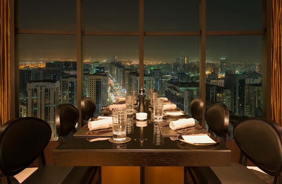 Stratos Revolving Lounge & Bar