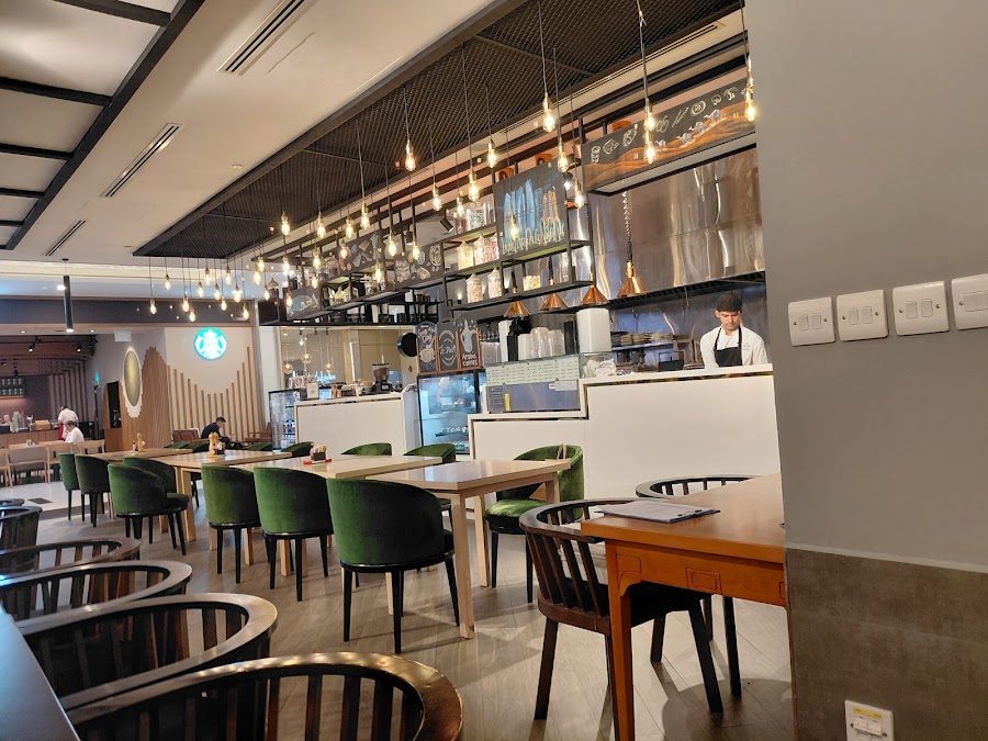Le Noir Cafe & Kitchen
