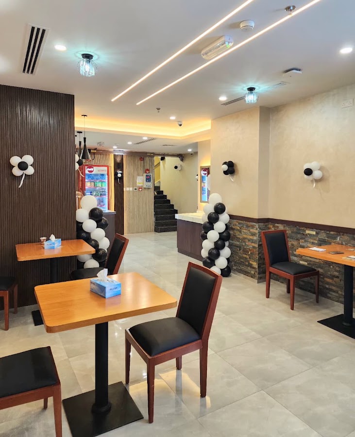 Royal Al Khaleej Restaurant & Kitchen