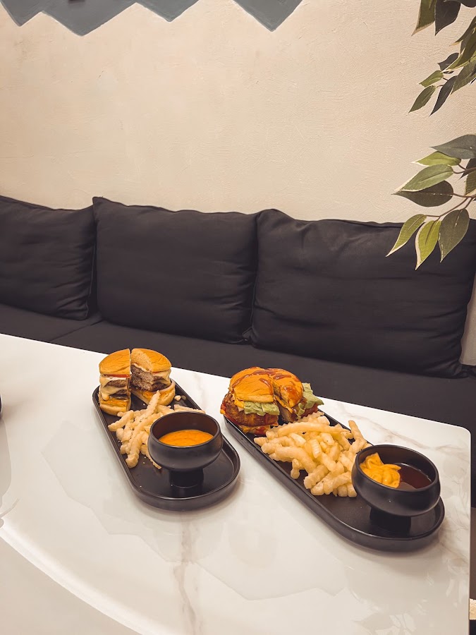 THE MON AMOUR CAFE