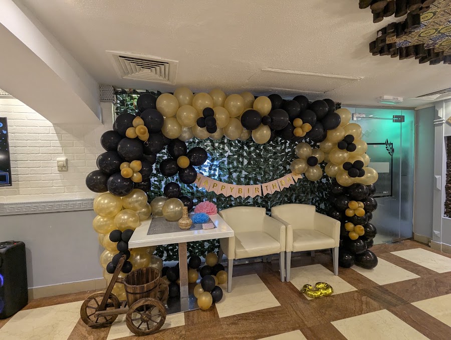Hungry Heads Cafe & Restaurant