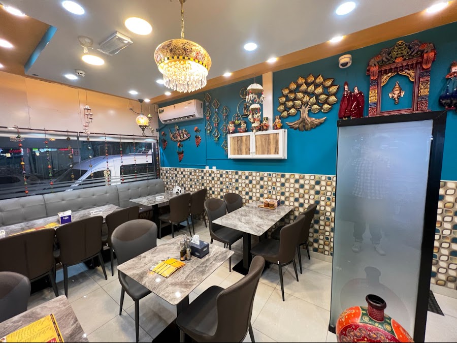 Nanu's Dilli Ka Andaz Restaurant (Pure Vegetarian)
