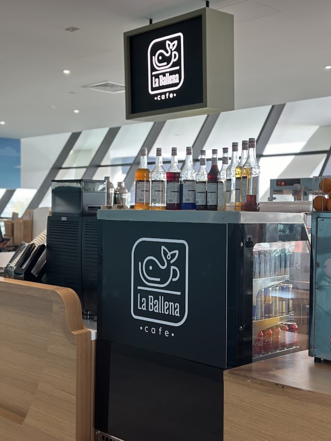 La Ballena Cafe