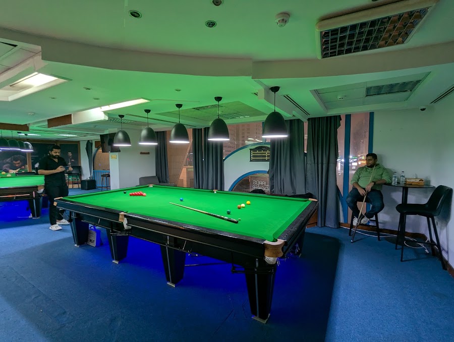 71 Snooker Corner
