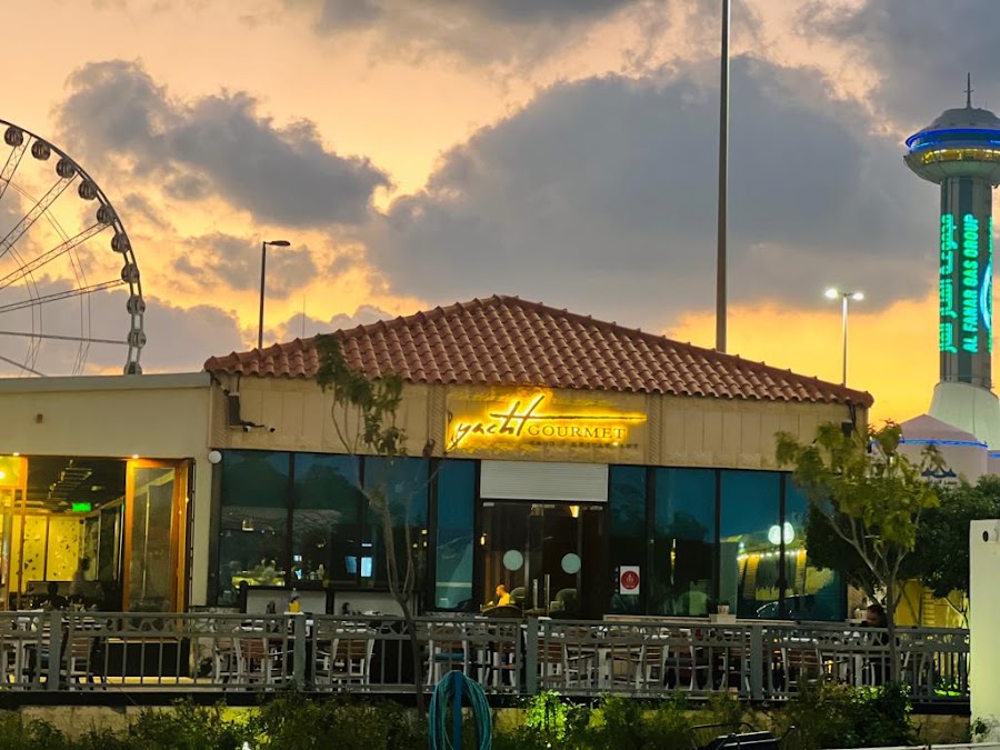 Yacht Gourmet Restaurant