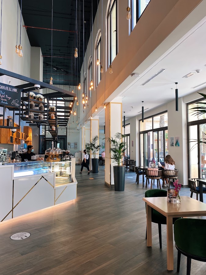 Le Noir Cafe and Kitchen